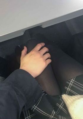 按摩女大学生